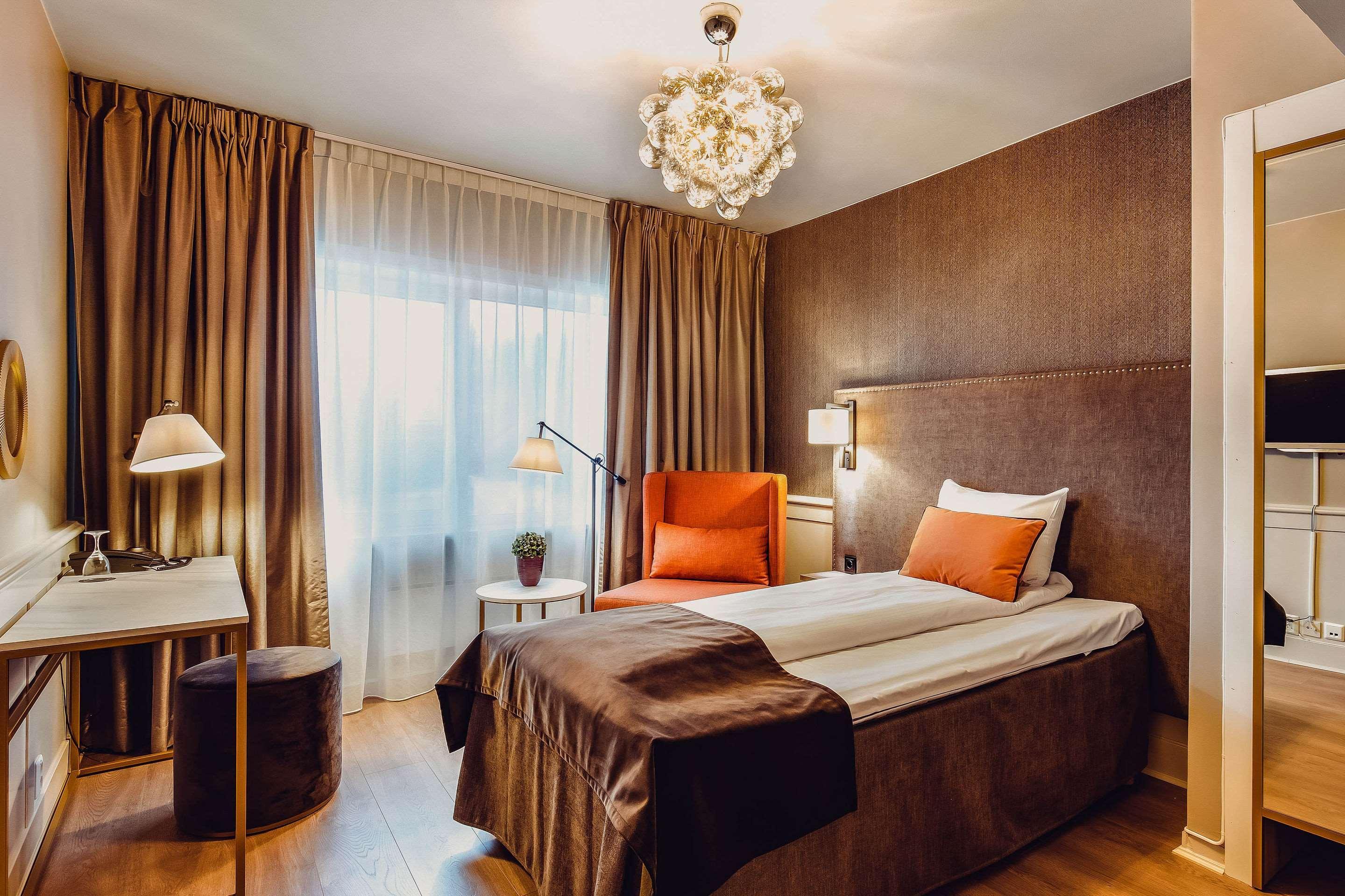 Home Hotel Grand Будё Экстерьер фото