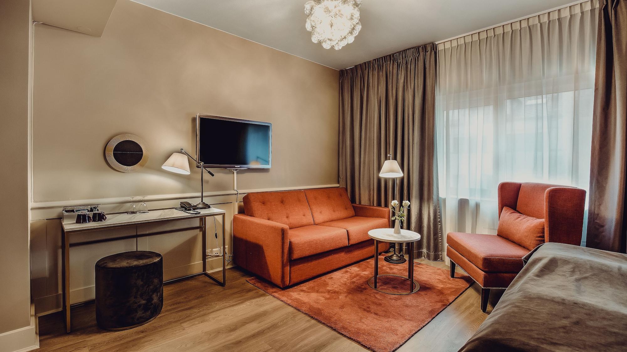 Home Hotel Grand Будё Экстерьер фото