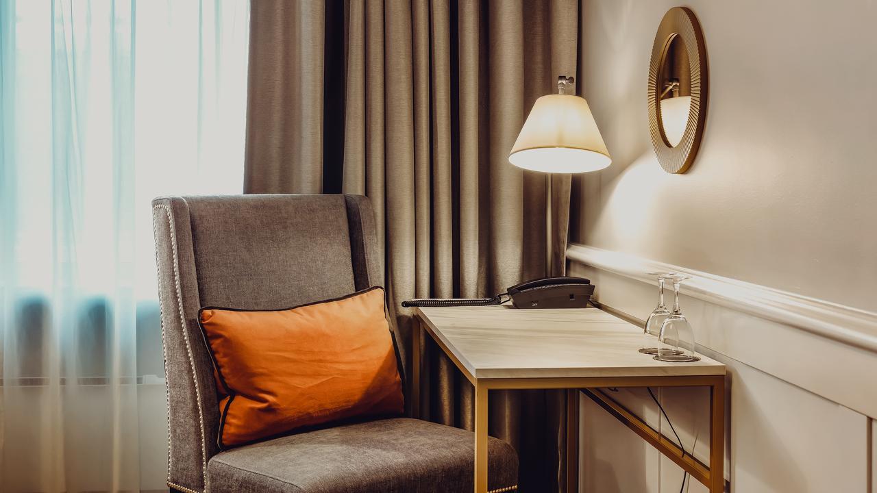 Home Hotel Grand Будё Экстерьер фото