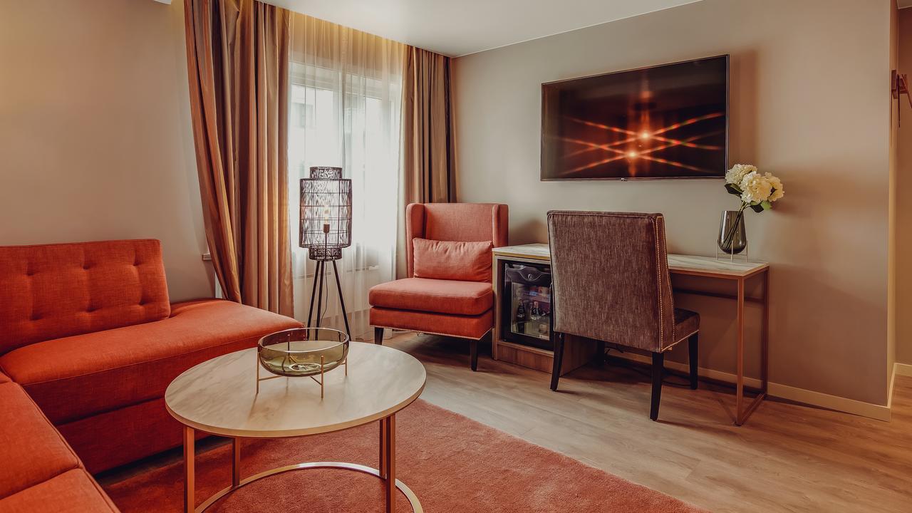 Home Hotel Grand Будё Экстерьер фото