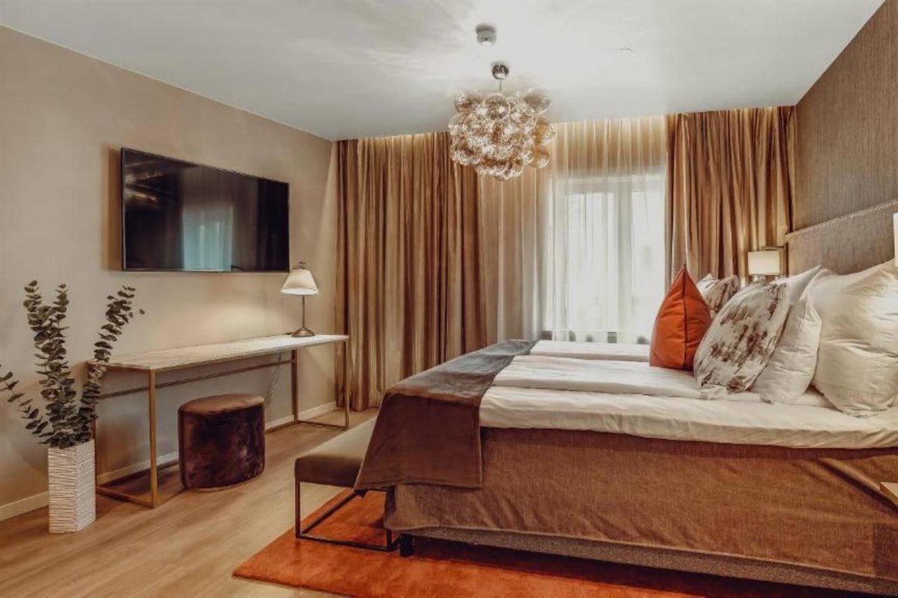 Home Hotel Grand Будё Экстерьер фото